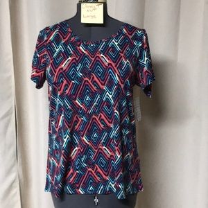 NWT Lularoe Classic T, Large